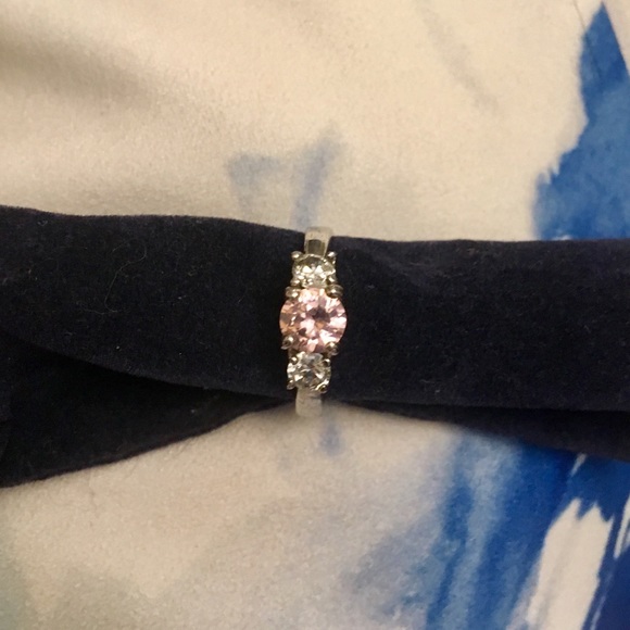NWT 🎀 Sterling Silver Pink Crystal Ring - 6 - Picture 5 of 6